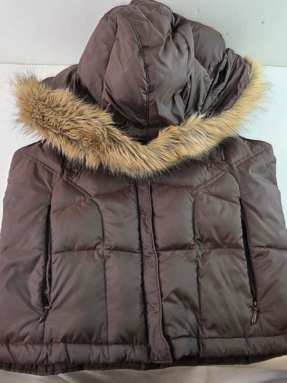 Columbia Womens Puffer Vest Brown Size Medium w/ Removable Faux Fur Hood